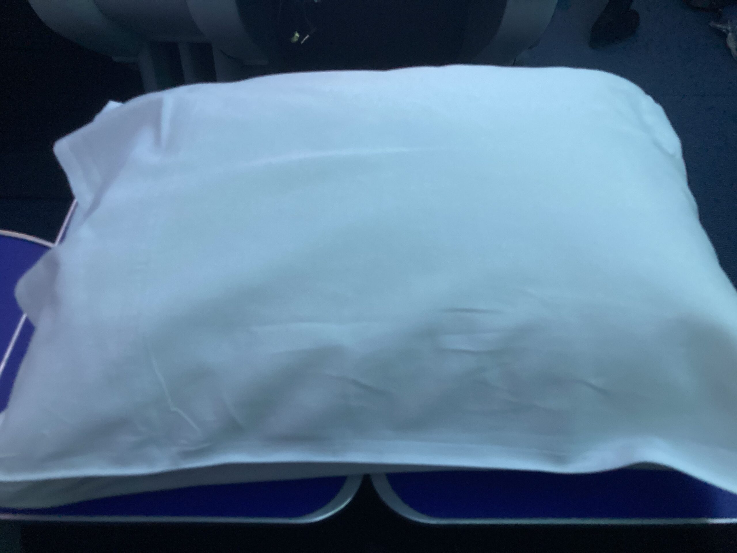 《搭乗記:ANA NH871(羽田→ジャカルタ)》初ビジネスクラス体験|フルフラットの感動と和朝食・アメニティ・Wi-Fiを徹底レポート!