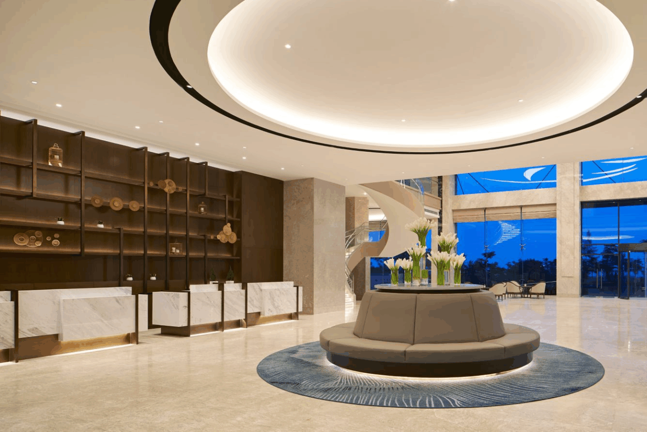 《宿泊記：フォーポイントバイシェラトン・ダナン》セレクトブランドで叶う上質な滞在｜魅力や概要、接客対応、客室