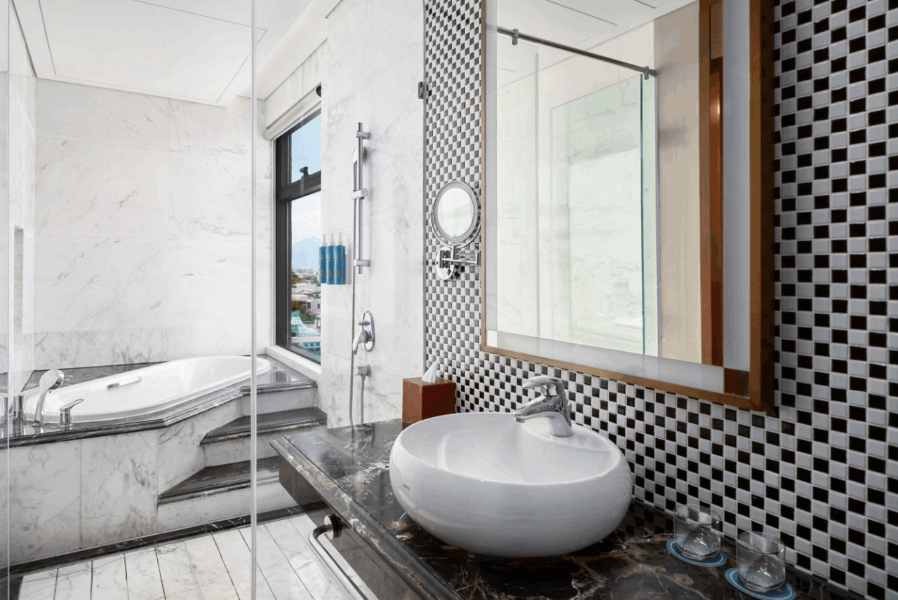 《宿泊記：フォーポイントバイシェラトン・ダナン》セレクトブランドで叶う上質な滞在｜魅力や概要、接客対応、客室